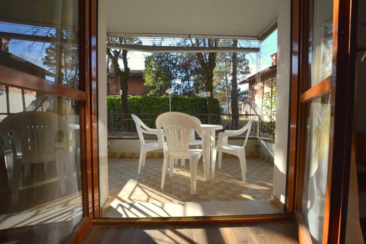 Lignano With Pool Apartman Lignano Sabbiadoro Kültér fotó
